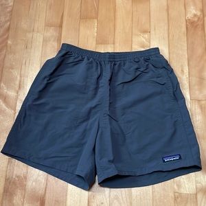 Patagonia baggies 5”